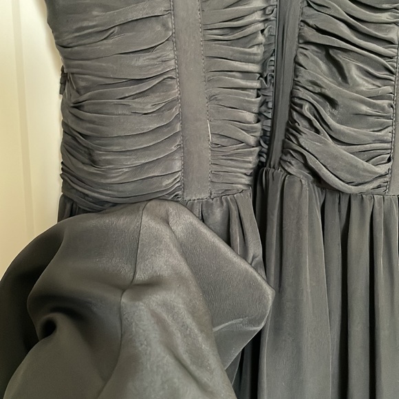 Anya Gathered Dropped Waist Gown - Picture 9 of 10